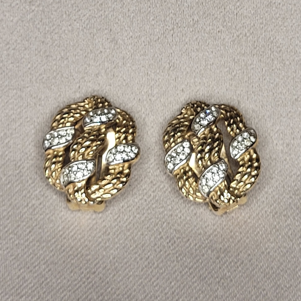 Vintage | Crown Trifari ©️ | MCM | Earrings | Clip on | Rope Rhinestone